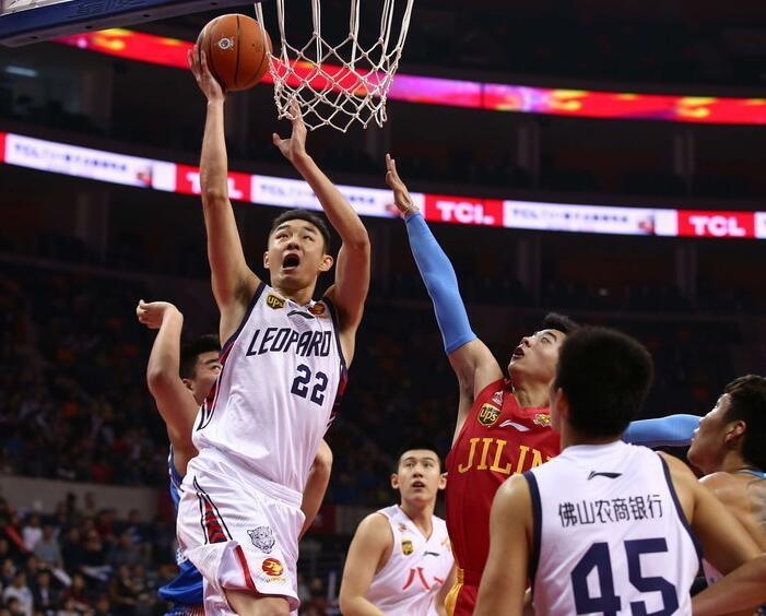 双方球迷都 双方球迷都